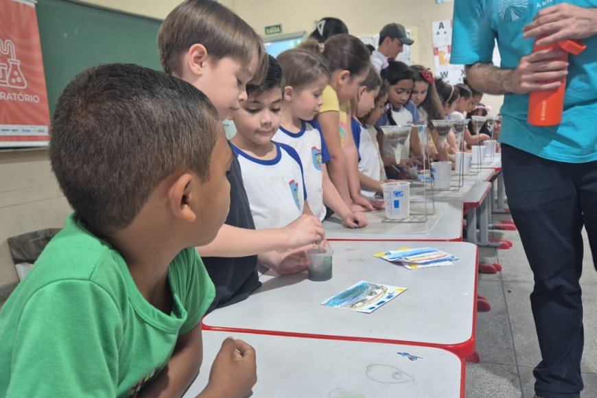 Paranaguá Saneamento leva arte, ciência e tecnologia a escolas públicas da cidade