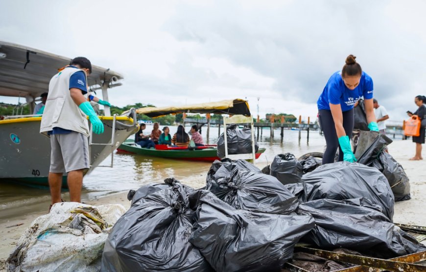 Remada Ambiental: voluntários recolhem quase uma tonelada de resíduos do Rio Itiberê