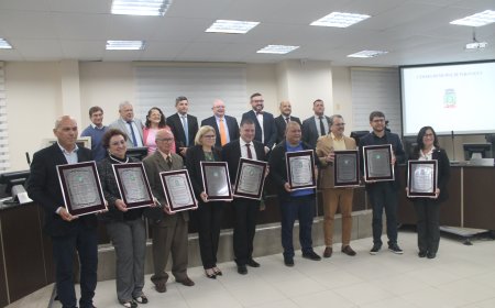 Entrega de Títulos Honoríficos marca homenagem da Câmara aos 377 anos de Paranaguá