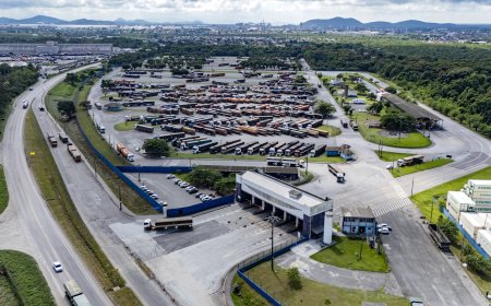 Porto de Paranaguá registra movimento extraordinário de mais de 2,5 mil caminhões no Pátio de Triagem