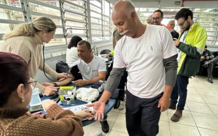 Secretaria da Saúde realiza ação no Porto de Paranaguá com atendimentos, testes e vacinas