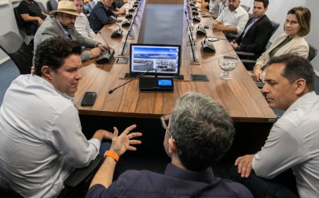 Secretário das Cidades visita o Porto de Paranaguá