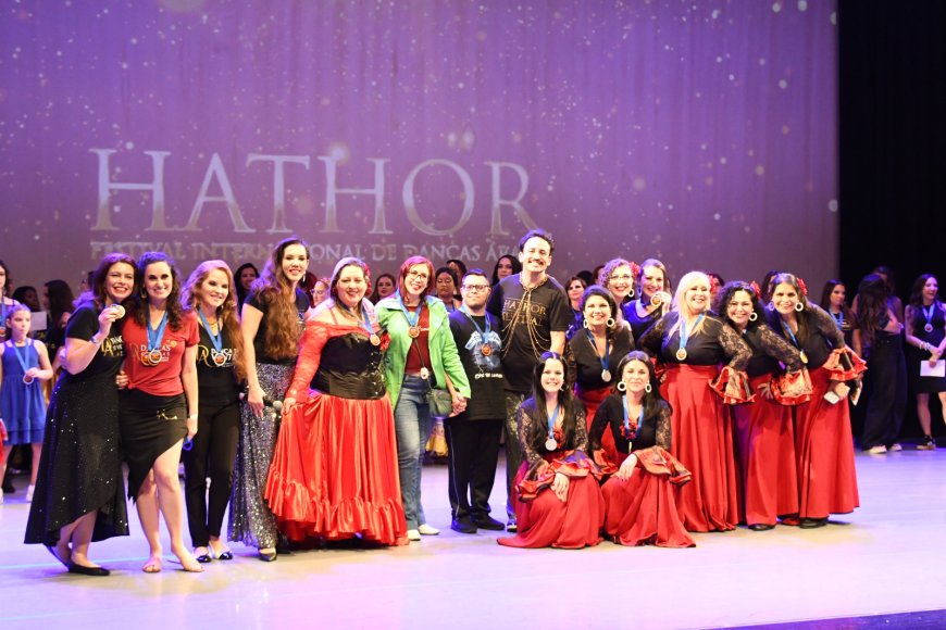 Estúdio de Dança Renarah leva o Litoral do Paraná ao pódio em festival internacional em Curitiba
