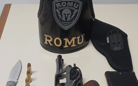 ROMU prende homem que pilotava moto sem habilitação e carregava revólver municiado