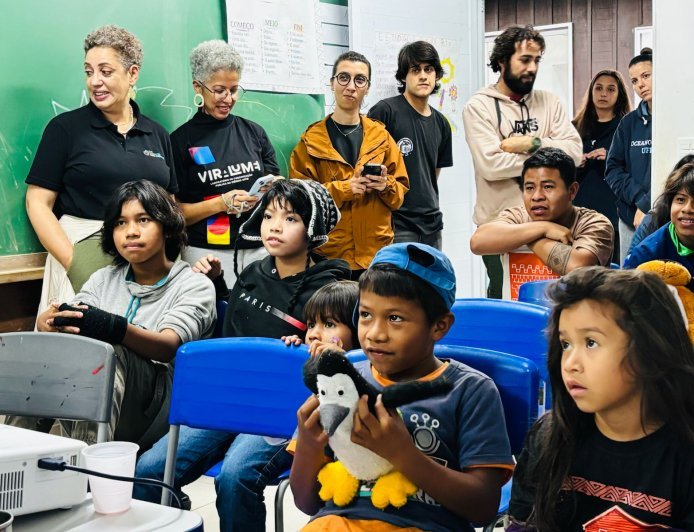 UFPR leva cinema, ciência e cultura oceânica a escolas públicas de Pontal do Paraná