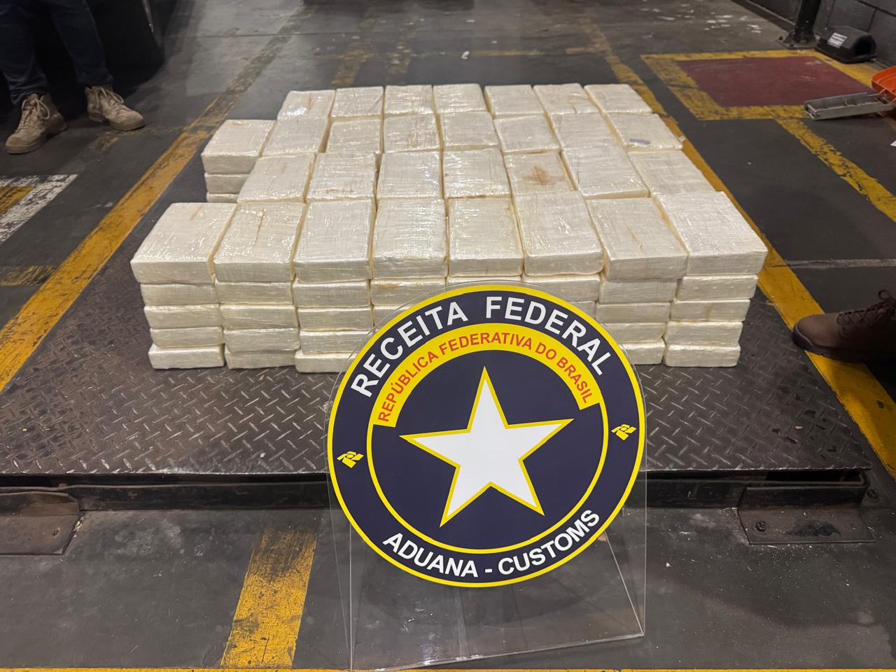 Receita Federal retém 156 kg de cocaína no Porto de Paranaguá