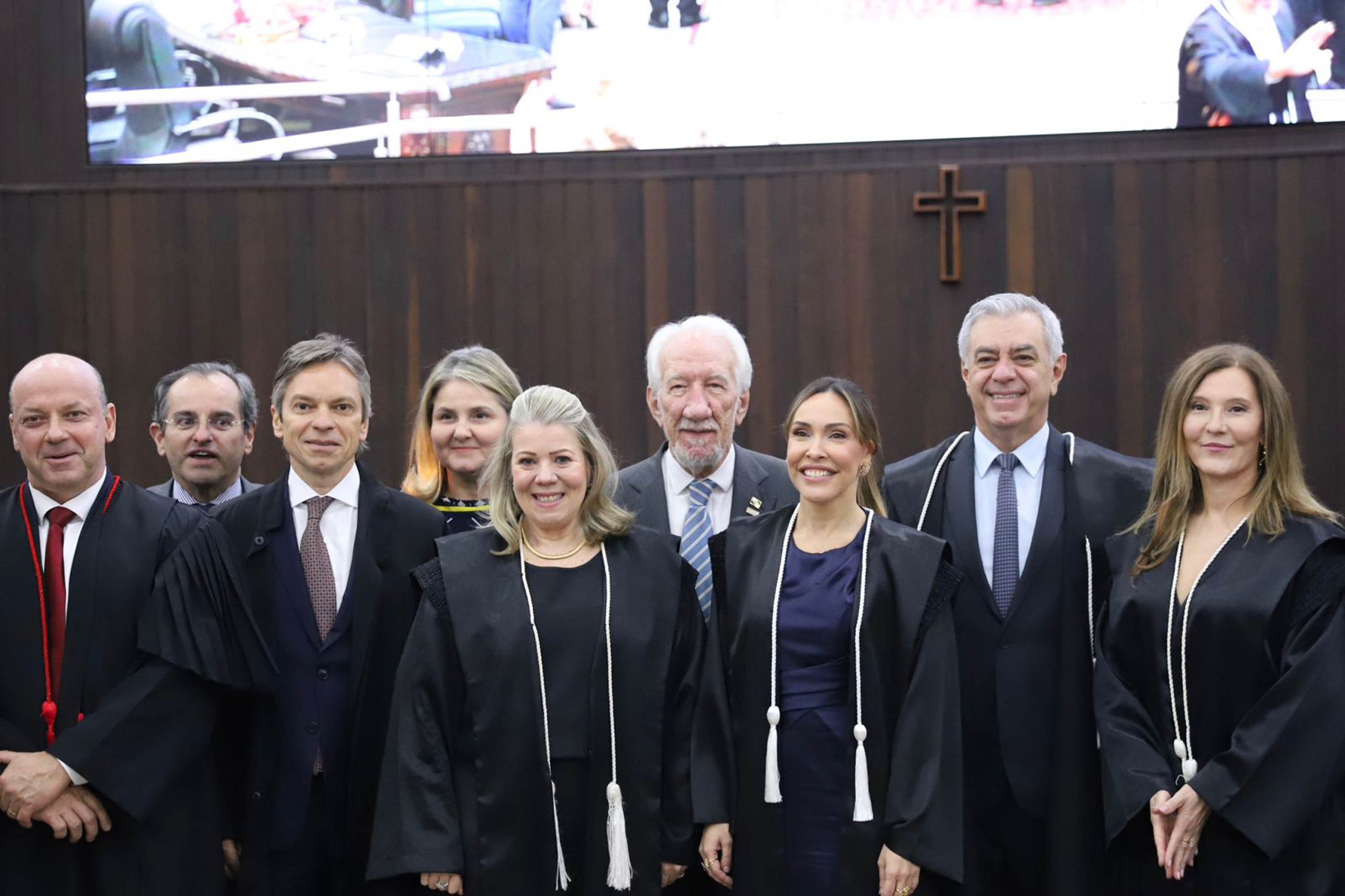 Ex-procuradora-geral do Estado toma posse como desembargadora no TJPR