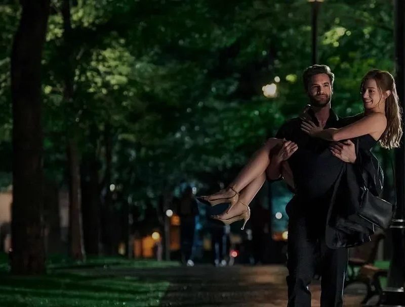 A hipótese do amor: o que muda do livro para o filme no Prime Video