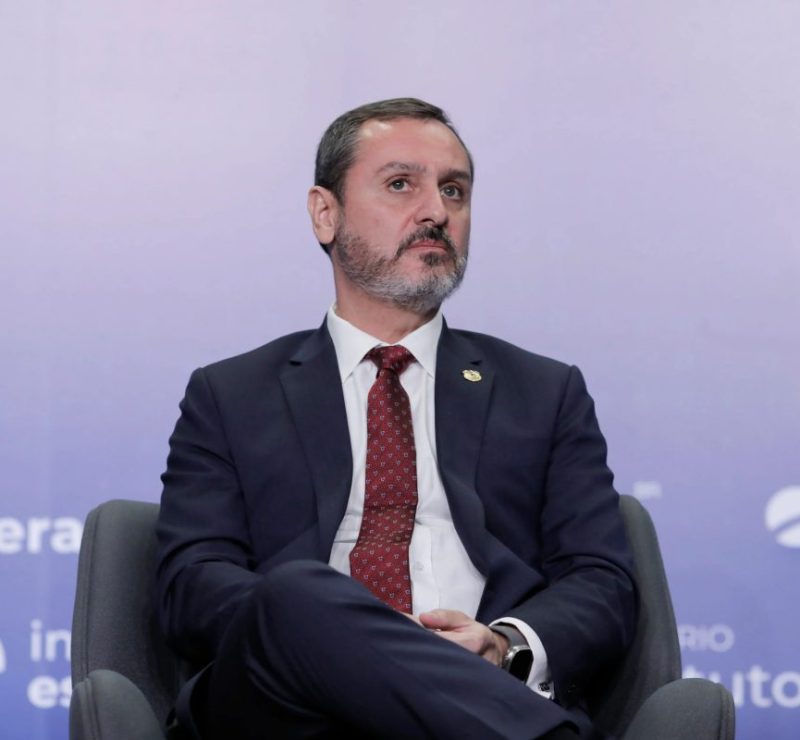 Diretor da PF agenda encontro com Nunes Marques para discutir pleito