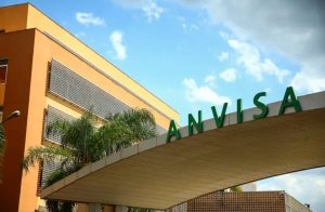 Anvisa notifica Mercado Livre após anúncio de venda de medicamentos com receita