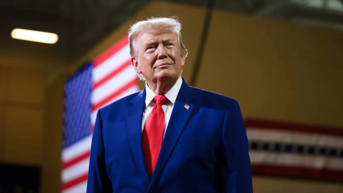 Após banir veículos de imprensa, Casa Branca lança a “Trump TV”