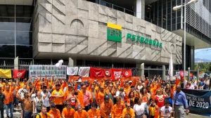 Taxa de sindicalização no Brasil se mantém estável em 2025, aponta IBGE