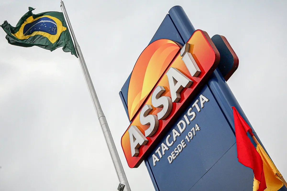 Assaí compra 18 postos de combustíveis e entra em novo mercado