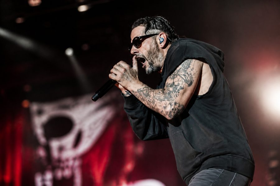 Avenged Sevenfold encanta fãs no Rock in Rio 2026 apesar de atraso