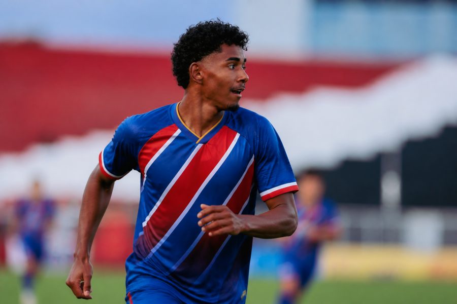 Bahia vende meia Vitinho ao Paços de Ferreira e mantém parte dos direitos