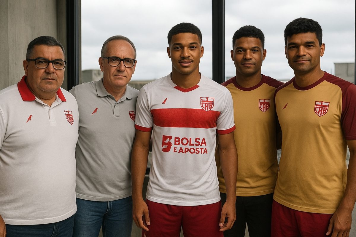 CRB mantém titulares e reforça elenco com quatro novas contratações