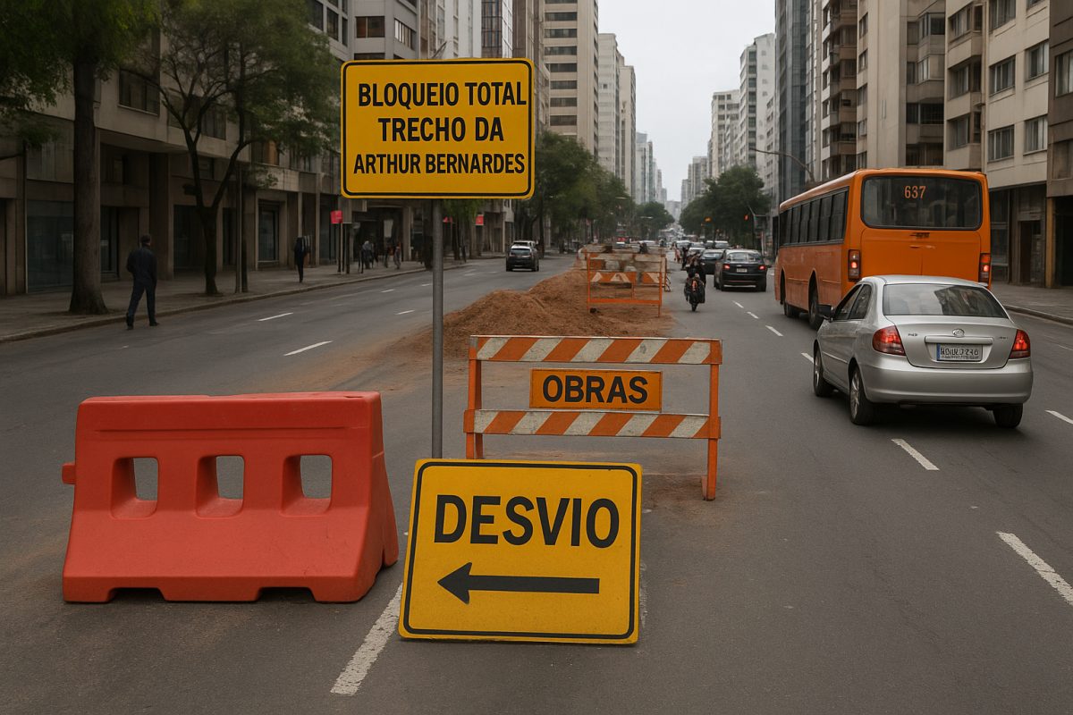 Bloqueio na Arthur Bernardes muda trânsito em Curitiba por 30 dias