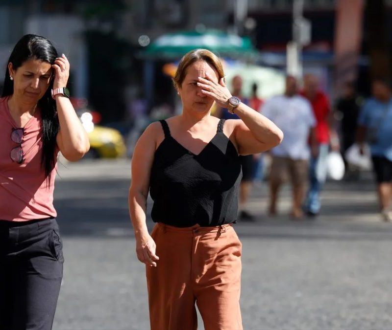 Calor extremo atinge quatro regiões com termômetros chegando a 43ºC