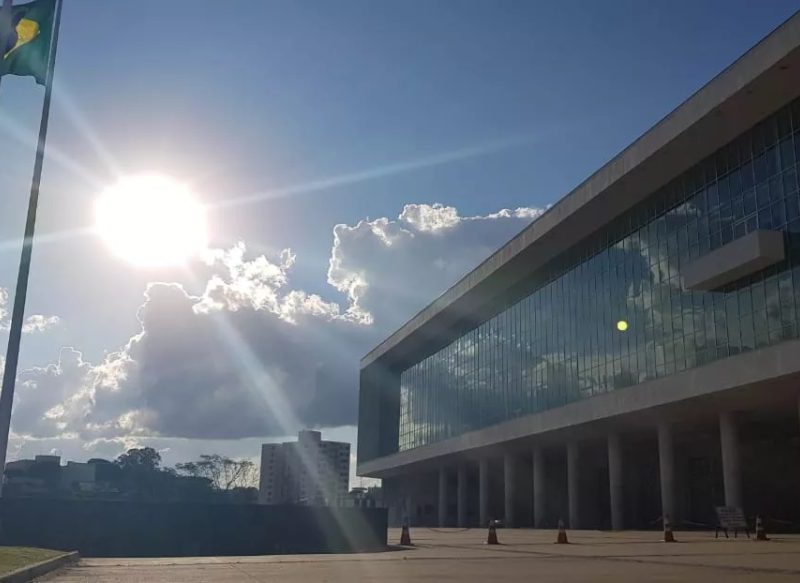 Candidatos ao governo do paraná intensificam agenda de campanha nesta sexta-feira