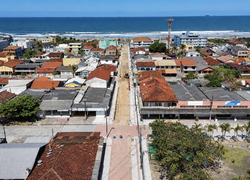 Pontal do Paraná acelera obras na avenida principal para o verão