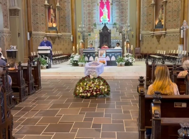 Adeus a dom pedro fedalto mobiliza fiéis na catedral de curitiba