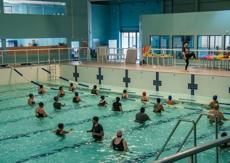 Complexo olímpico em Paranaguá garante esporte gratuito e piscinas aquecidas