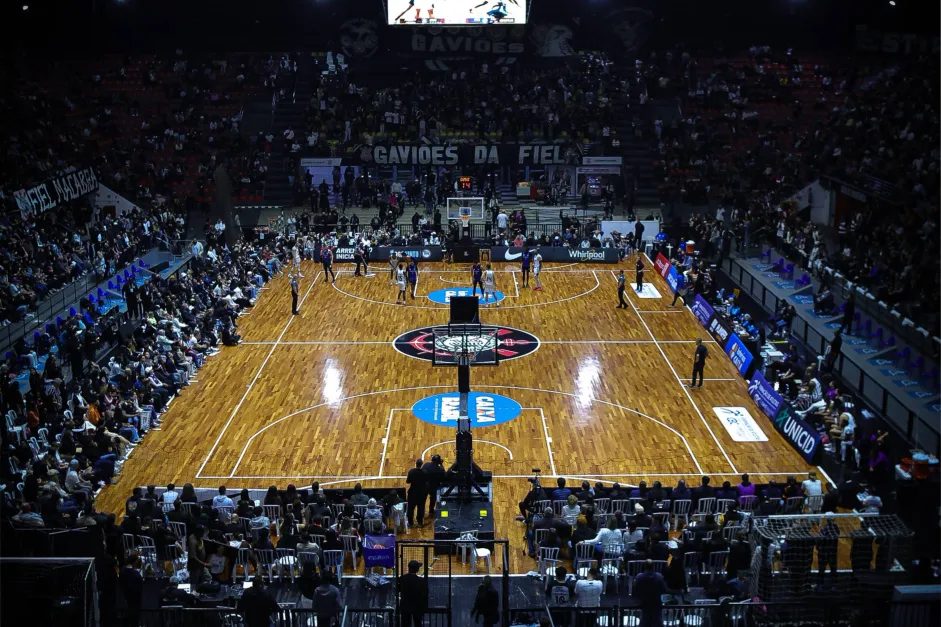 Corinthians x Mogi no jogo 2 da semifinal Paulista de basquete: onde assistir ao vivo e horário