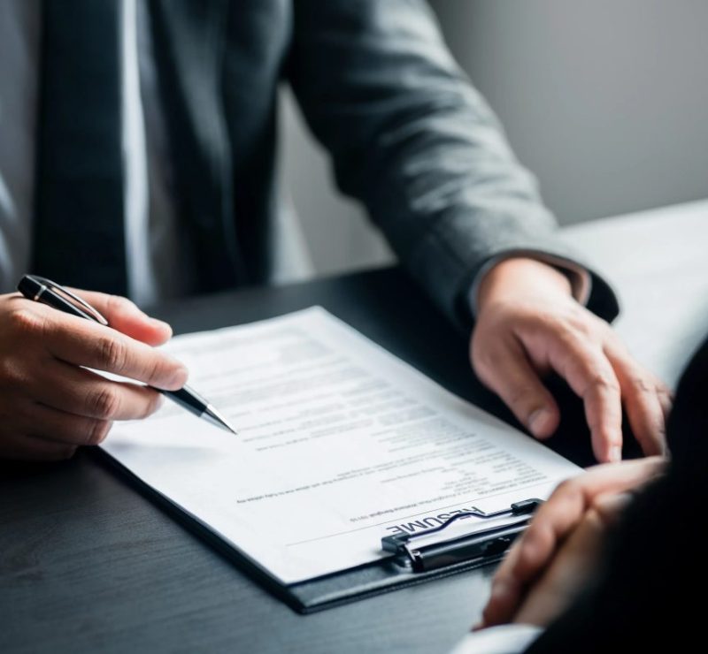 Currículo gerado por inteligência artificial divide opiniões de recrutadores