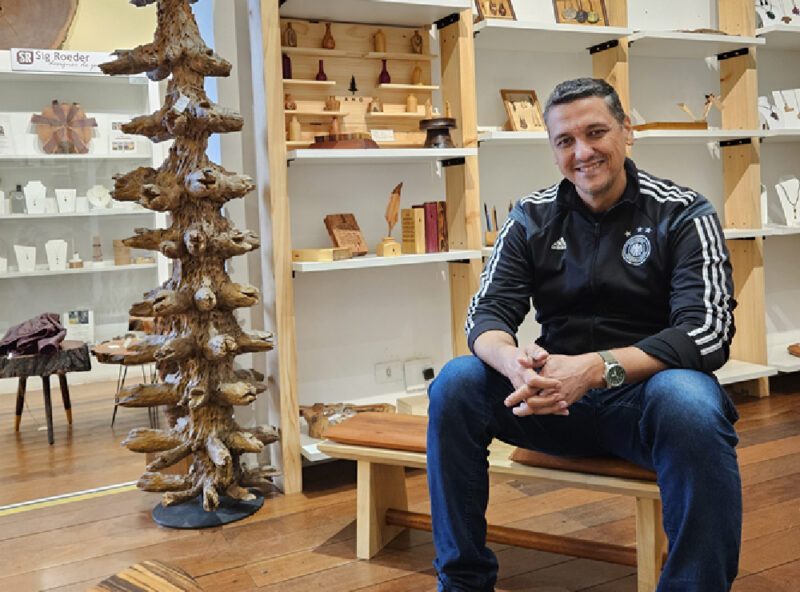 Artesão de Curitiba entra na lista dos 100 melhores do Brasil