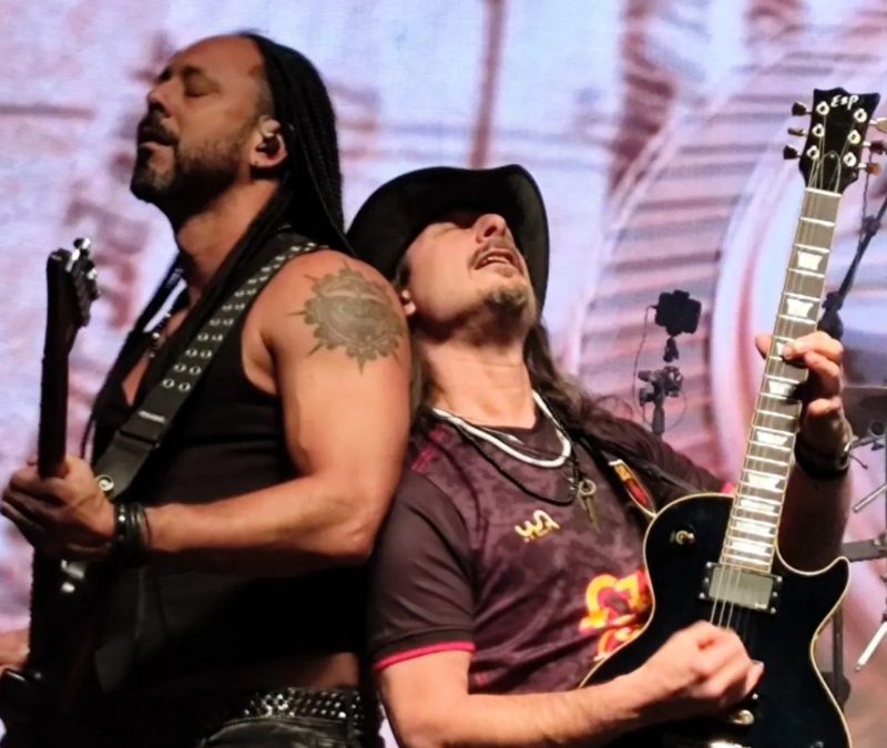 Curitiba tem shows de Detonautas e Angra nesta sexta-feira
