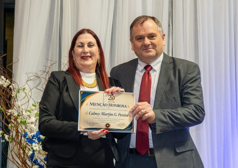 Paranaguá celebra Dia do Administrador com homenagens e debates