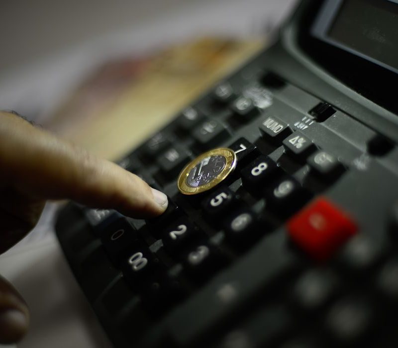 Dívida pública federal fica estável em agosto e chega a R$ 9,29 trilhões
