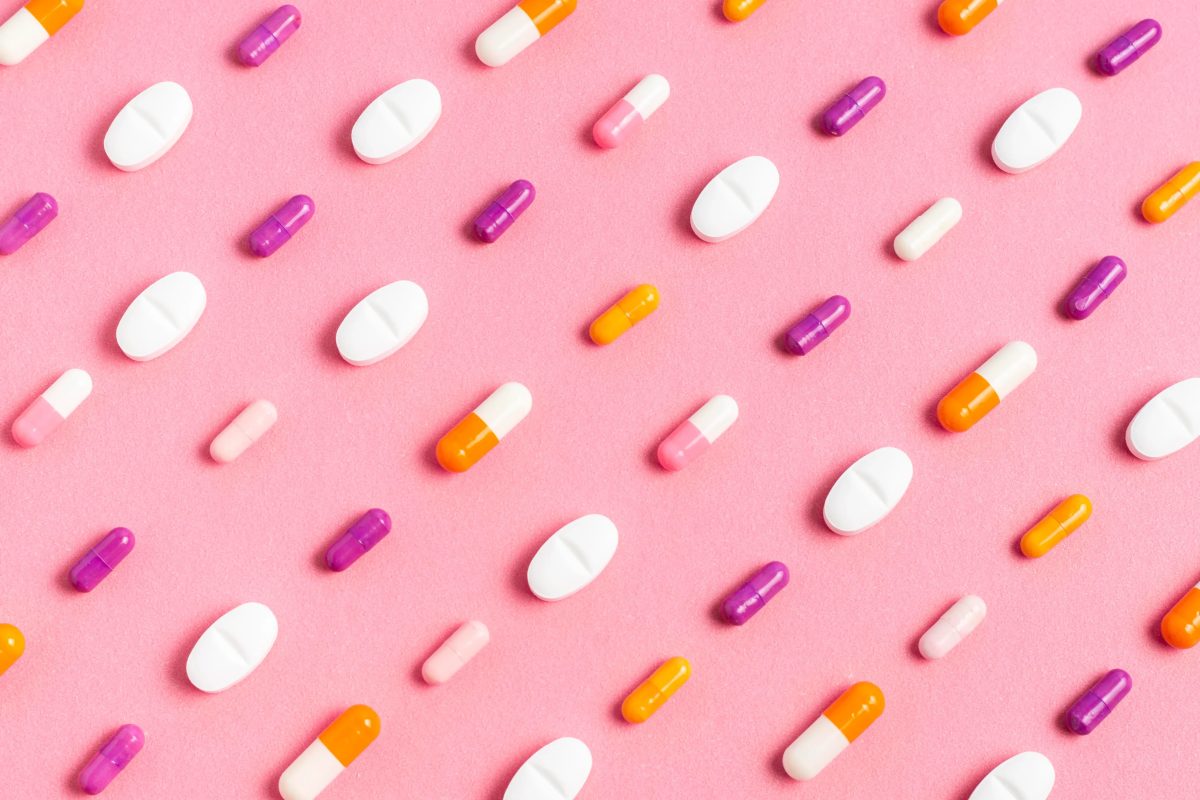 Dona do Claude cria laboratório secreto para pesquisa farmacêutica