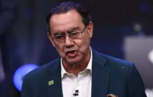 Augusto Cury defende fim das bets ou imposto de até 60%