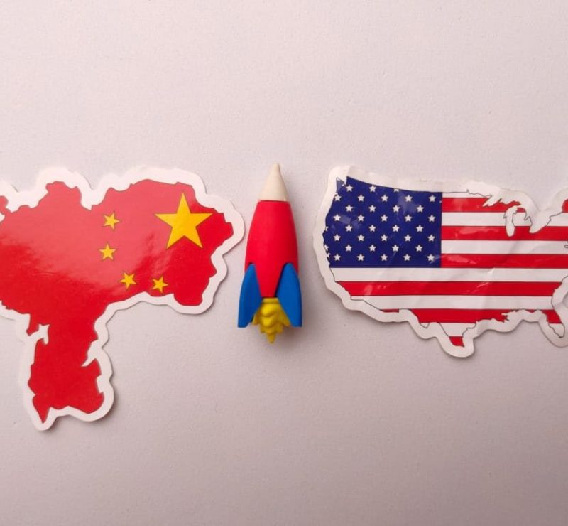 Estados Unidos e China debatem IA e comércio em Nova York