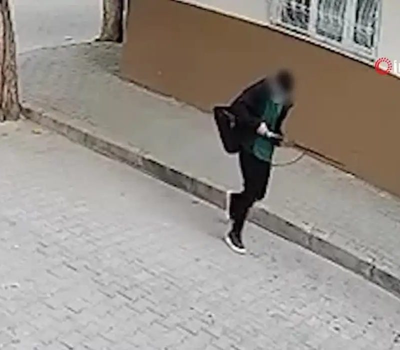 Estudante abre fogo do lado de fora de escola na Turquia