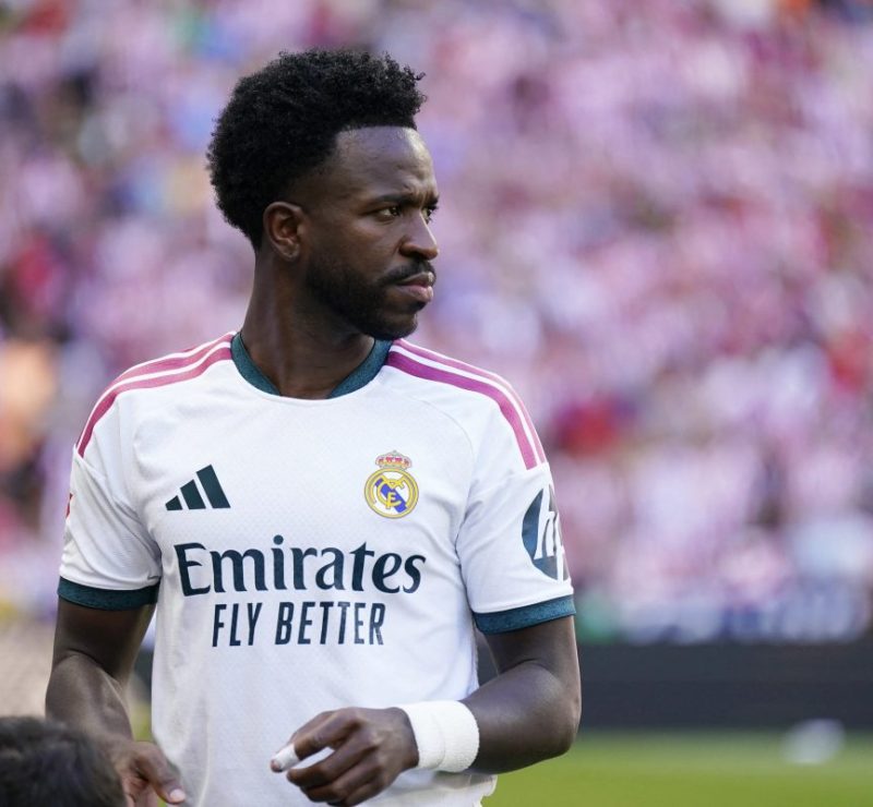 Nacho defende Vini Jr. de vaias e pede apoio da torcida do Real