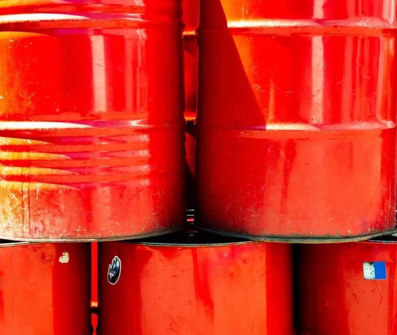 Ministério da fazenda revisa pib para baixo após choque no petróleo