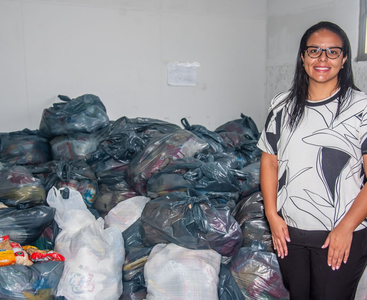 Duas toneladas de alimentos arrecadadas em show serão destinadas a famílias atendidas pelos CRAS