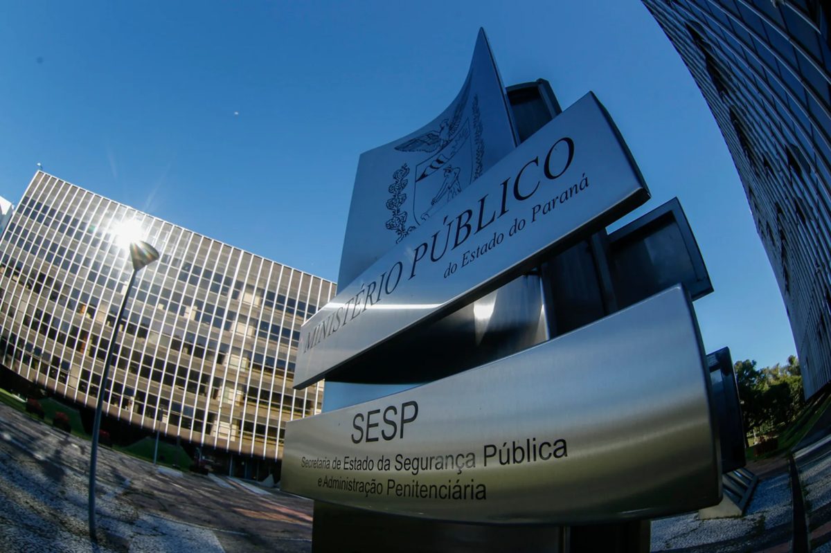 Guarda municipal é denunciado por crimes sexuais e ameaças contra adolescentes em Curitiba