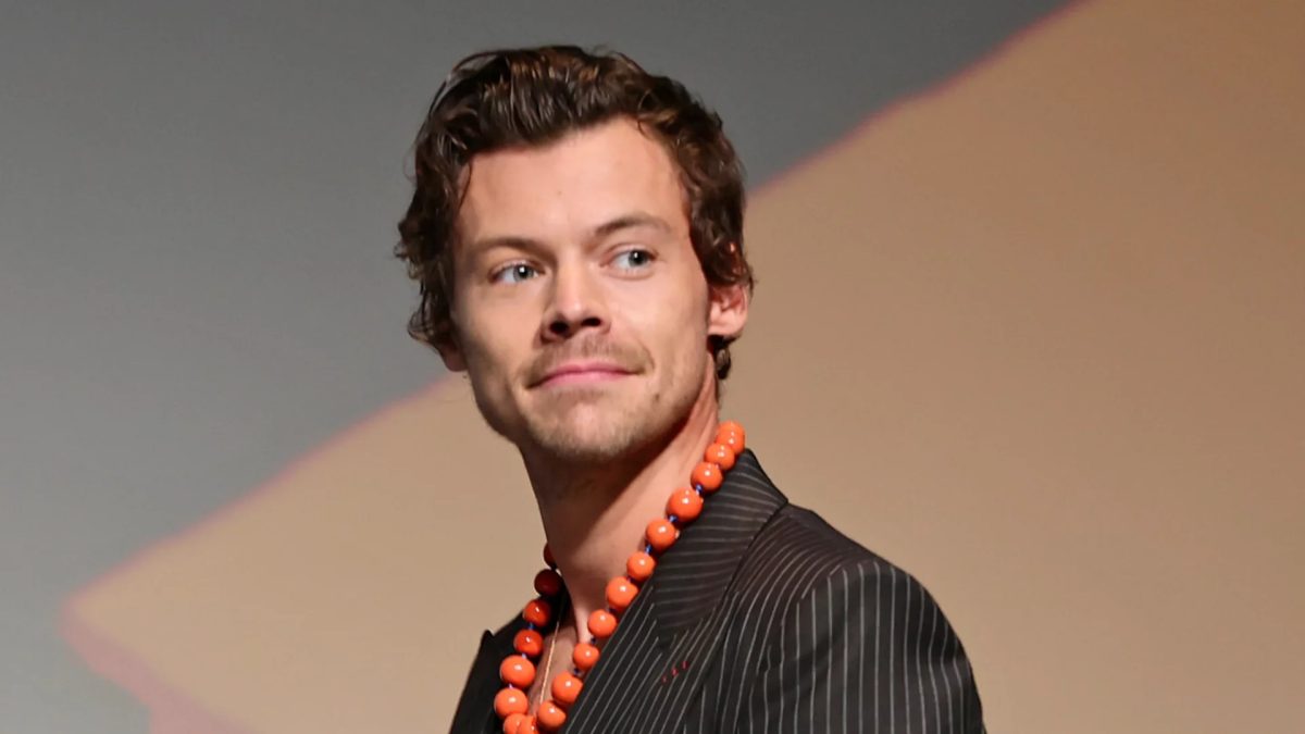 Harry Styles anuncia novas datas da turnê e reflete sobre o futuro