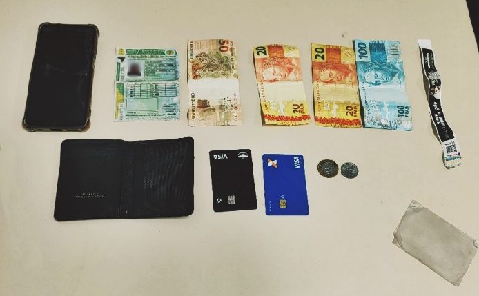 Homem é preso em Paranaguá após vender ingresso falso a delegado