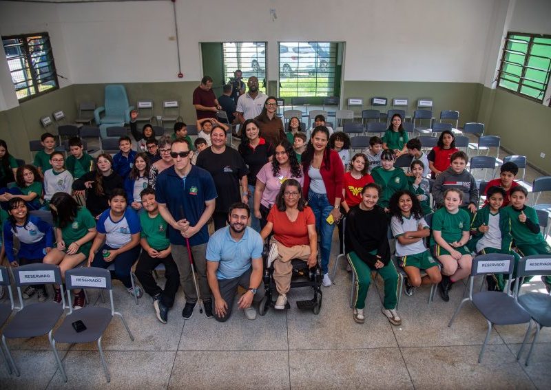 Escolas de Paranaguá debatem inclusão e respeito com alunos
