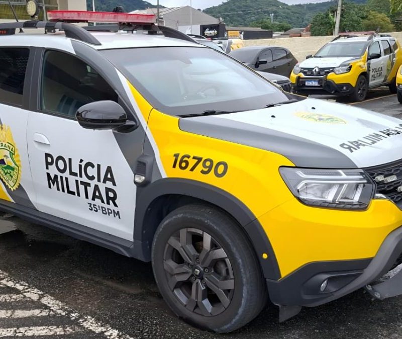 Casa é invadida pelo telhado e criminosos furtam eletrodomésticos em Guaratuba
