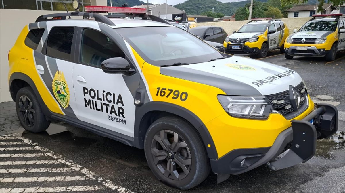 Ladrões invadem casa pelo telhado e levam eletrodomésticos
