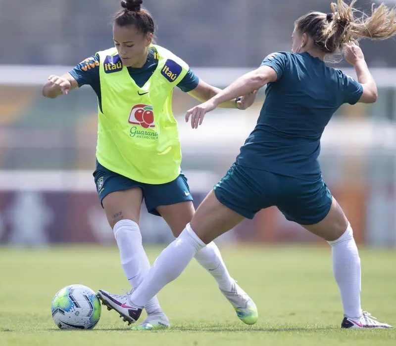 Nova lei nacional estabelece diretrizes permanentes para o futebol feminino