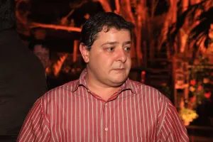 Lula defende investigações mas aposta na inocência de filho e ex-assessor