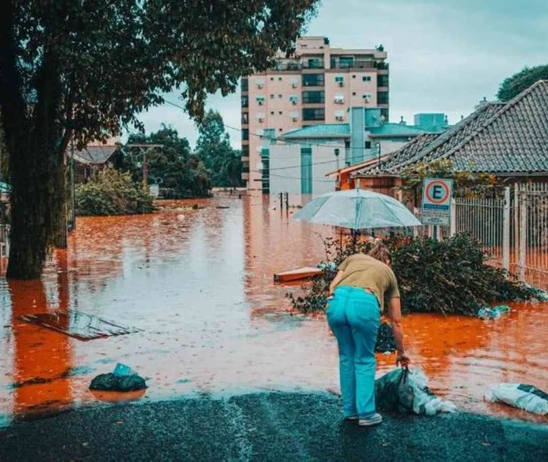 Chuva forte no Rio Grande do Sul faz novos rios transbordarem