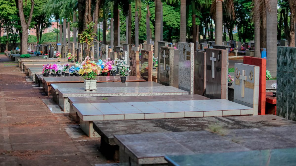 Maringá terá que refazer concessões de funerárias após irregularidades no TCE-PR
