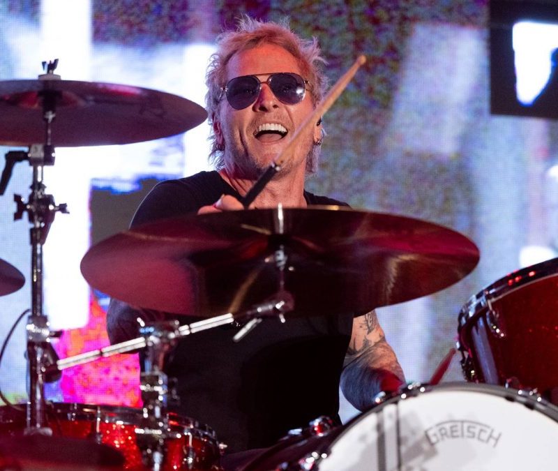 Matt Sorum aprova Lzzy Hale nos vocais em possível retorno do Velvet Revolver